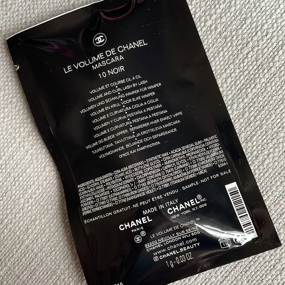 CHANEL EYE mini set with black drawstring pouch